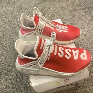 adidas gazelle silver green womens Adidas Pharrell Nmd Hu Passion  bei HYPENEEDZ kaufen